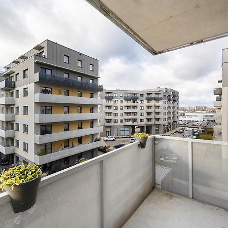 One Bedroom Apartment Nadodrze With Free Garage Wroclaw By Noclegi Renters Exterior photo